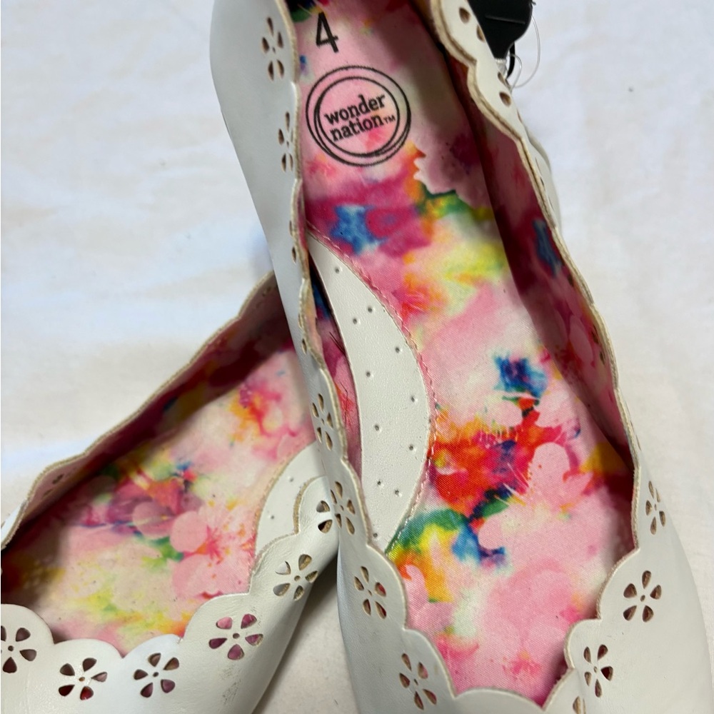 Wonder Nation White Women's Shoes - Picture 1 of 6